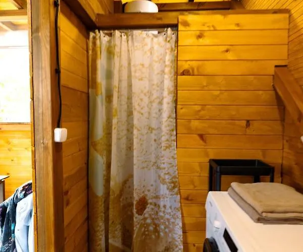 Campsite Luxury Vintage Airstream Rv/caravan Retro Charm Meets Comfort