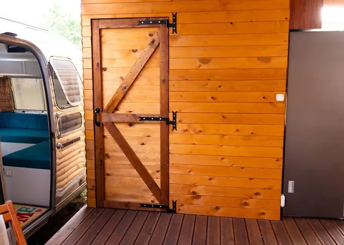 Luxury Vintage Airstream Rv/caravan Retro Charm Meets Comfort Kiten (Burgas)