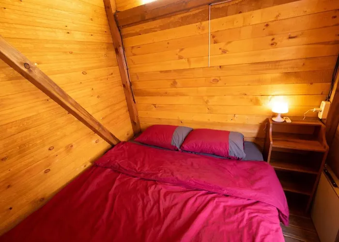 캠프장 Luxury Vintage Airstream Rv/caravan Retro Charm Meets Comfort